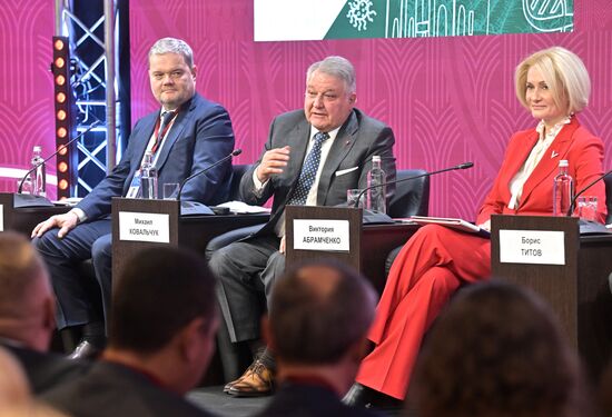 Первый Российский винодельческий форум