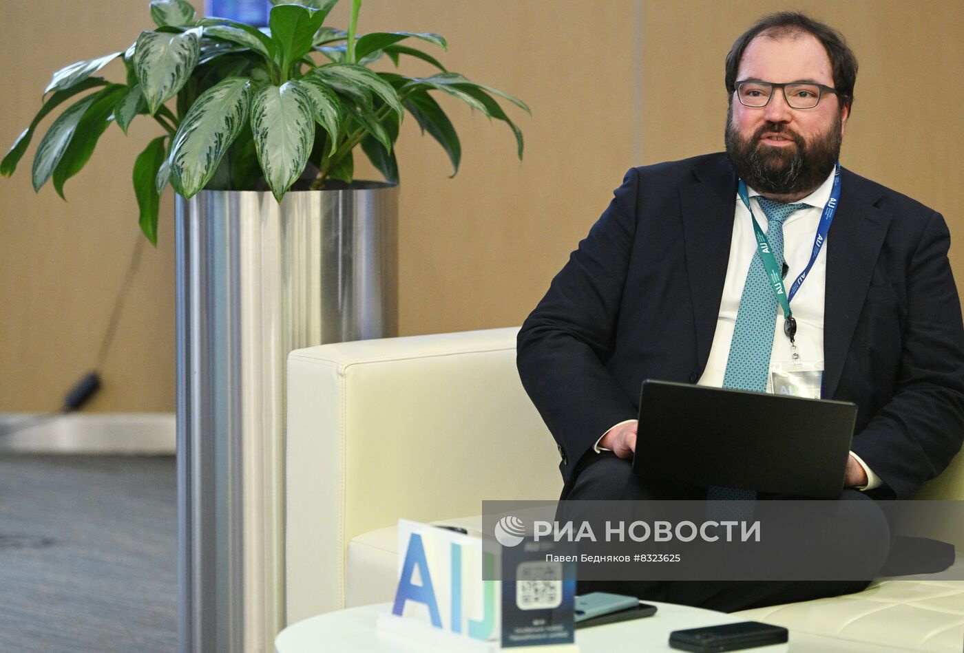 Министр цифрового развития, связи и массовых коммуникаций РФ Максут Шадаев на международной конференции Сбера по искусственному интеллекту Artificial Intelligence Journey в Москве. Место: Россия, Москва. Автор: Павел Бедняков/РИА Новости. Конференция Сбера по искусственному интеллекту