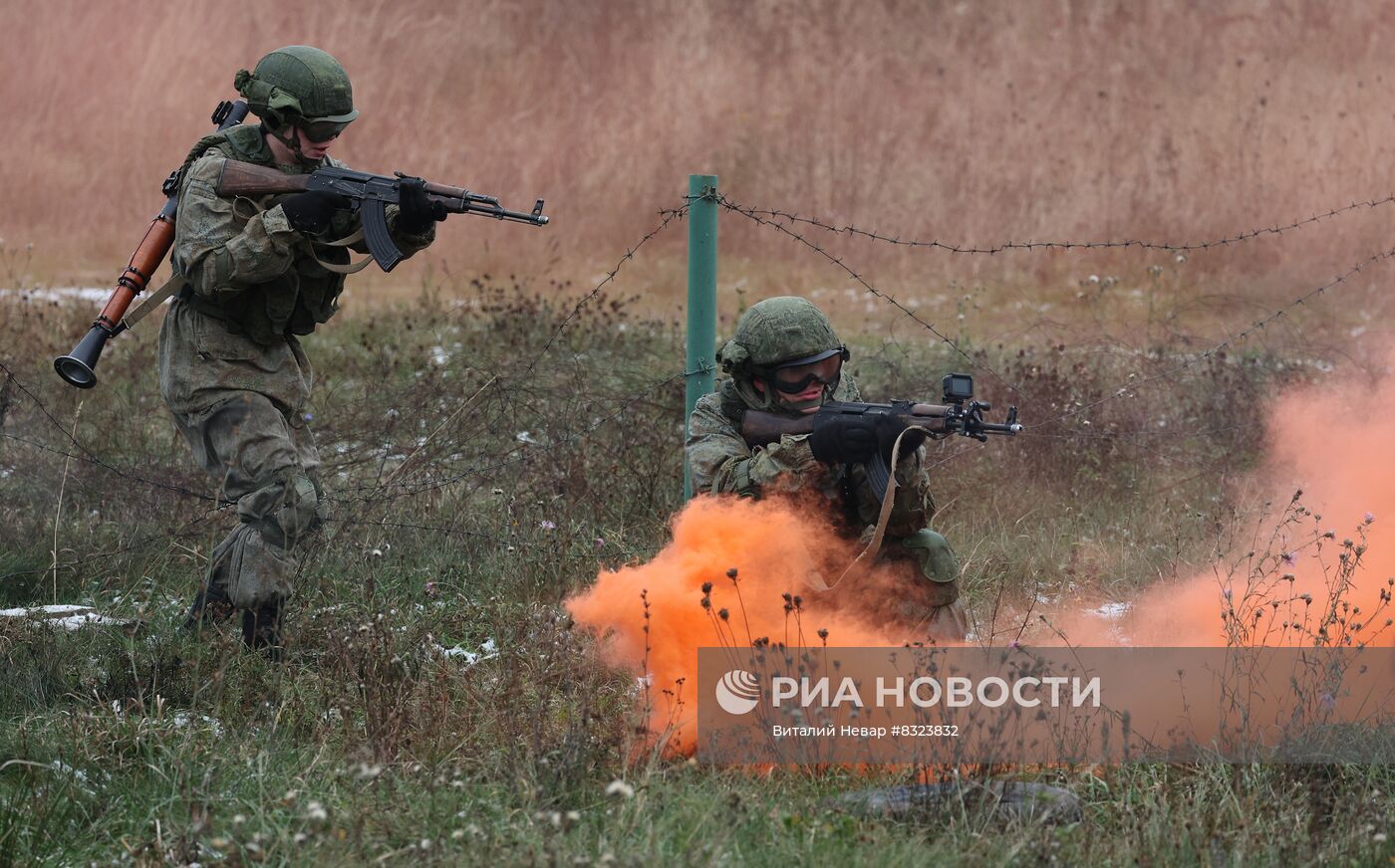 Прохождение психологической полосы морскими пехотинцами в Калининграде