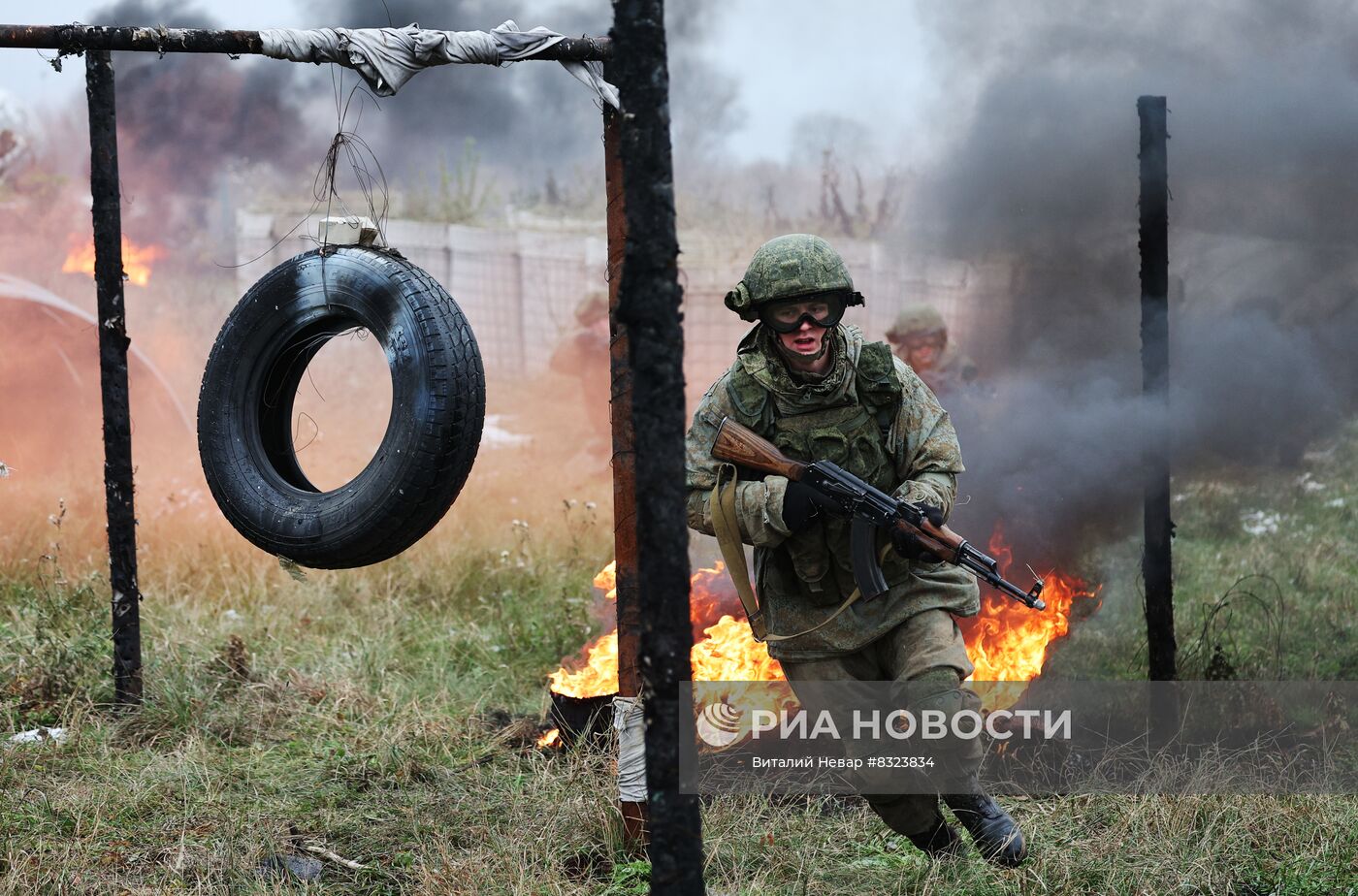 Прохождение психологической полосы морскими пехотинцами в Калининграде