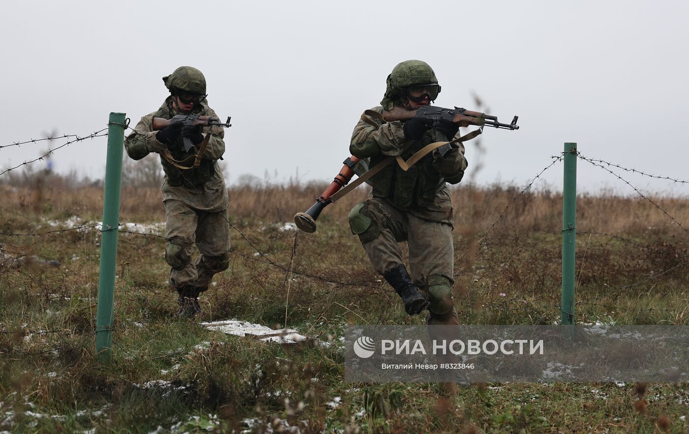 Прохождение психологической полосы морскими пехотинцами в Калининграде