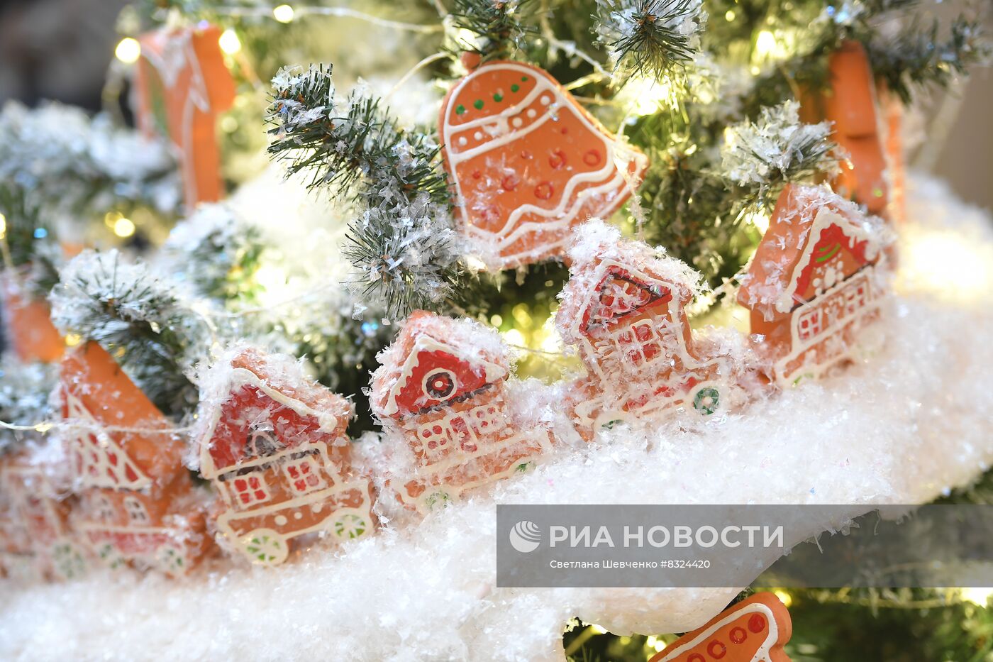 Новогоднее украшение ГУМа