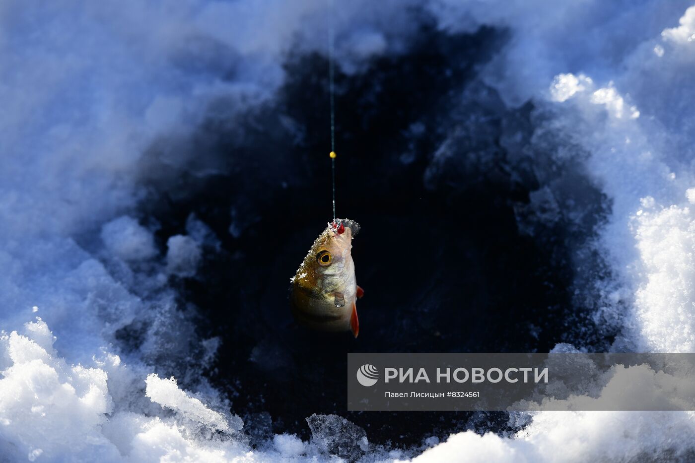 Подледная рыбалка в Свердловской области