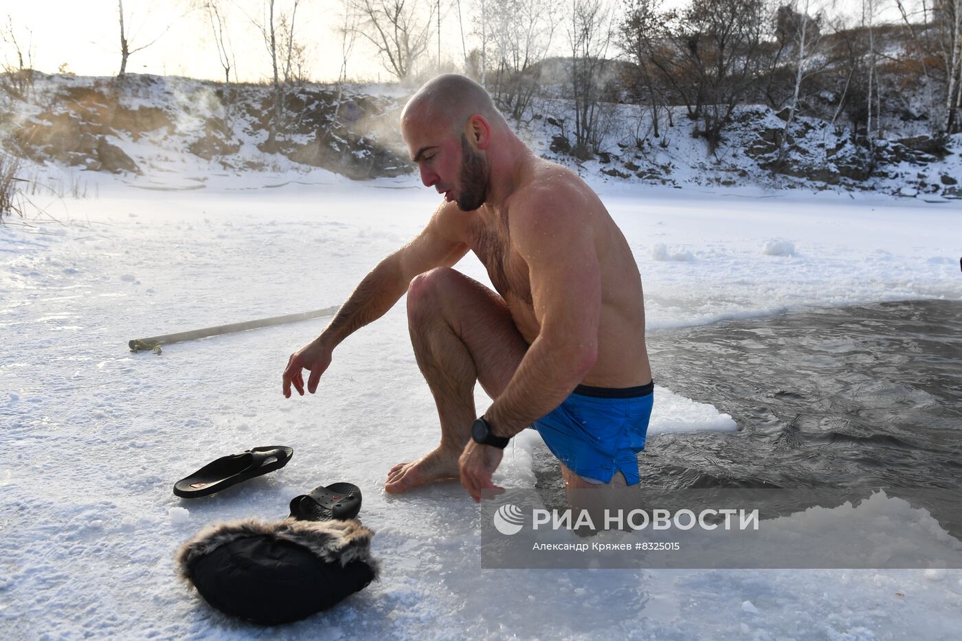Открытие купального сезона моржей в Сибири