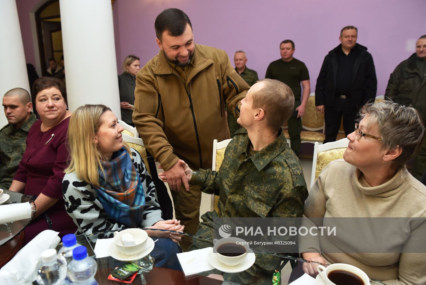 Встреча с освобожденными пленными в ДНР