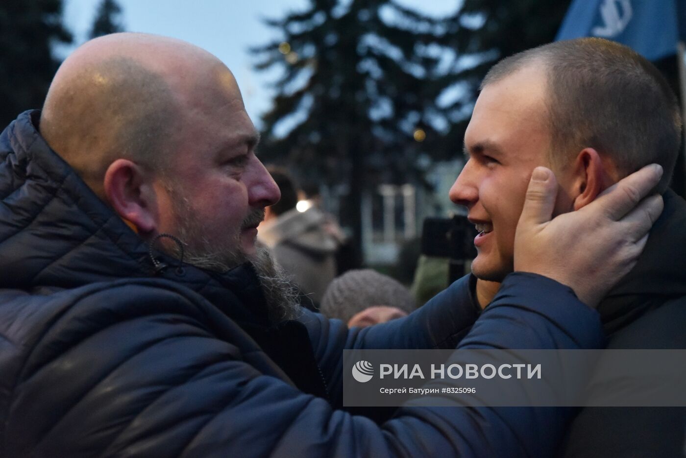 Встреча с освобожденными пленными в ДНР