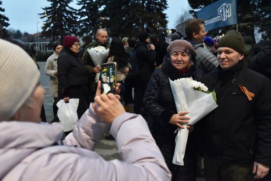 Встреча с освобожденными пленными в ДНР