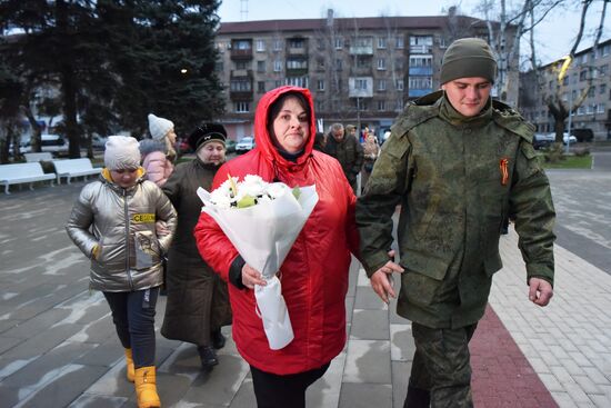 Встреча с освобожденными пленными в ДНР