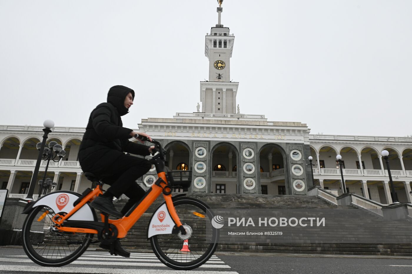 Презентация нового электрического велосипеда сети проката "Велобайк"