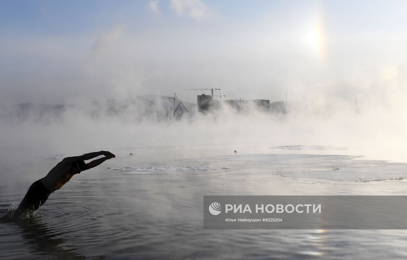 Открытие купального сезона моржей в Сибири