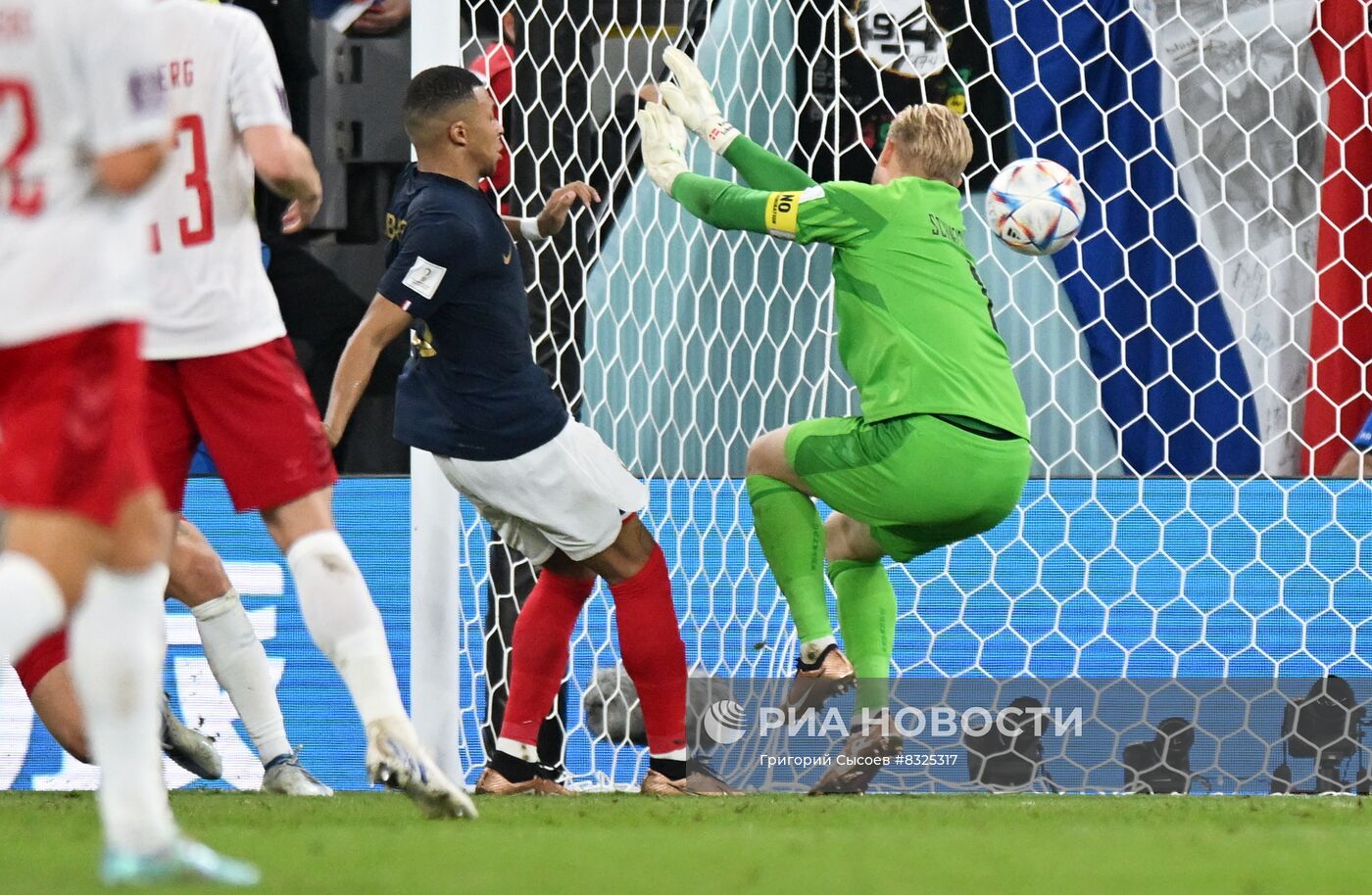 Футбол. ЧМ-2022. Матч Франция - Дания