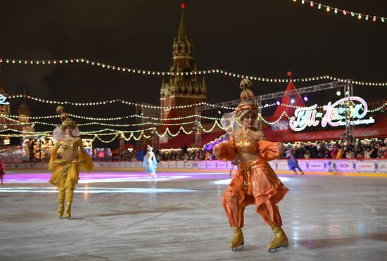 Открытие ГУМ-Катка и ГУМ-Ярмарки на Красной площади 