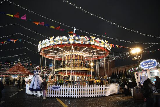 Открытие ГУМ-Катка и ГУМ-Ярмарки на Красной площади 