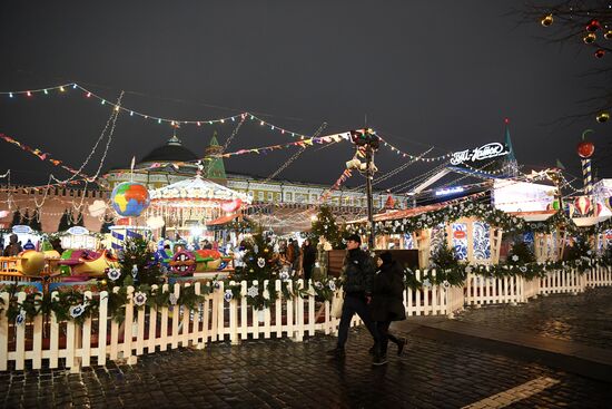 Открытие ГУМ-Катка и ГУМ-Ярмарки на Красной площади 