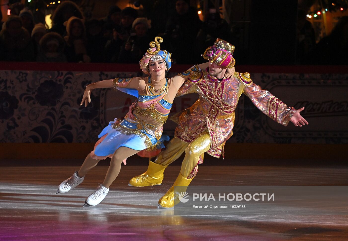 Открытие ГУМ-Катка и ГУМ-Ярмарки на Красной площади 