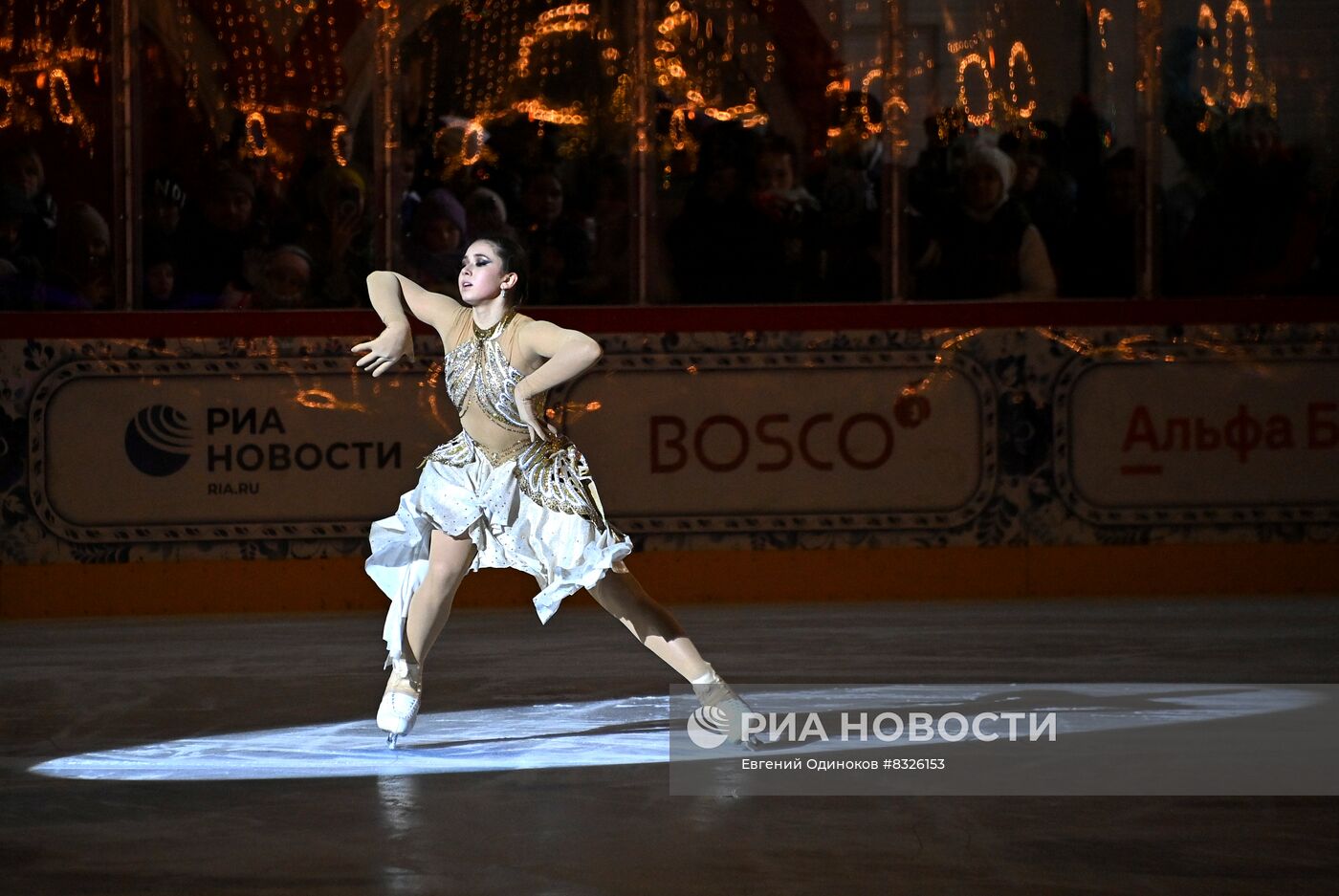 Открытие ГУМ-Катка и ГУМ-Ярмарки на Красной площади 