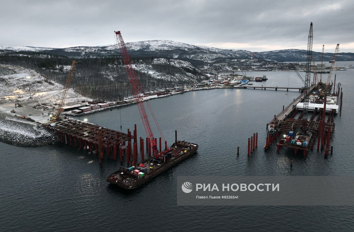 Строительство морского порта "Лавна" в Мурманской области