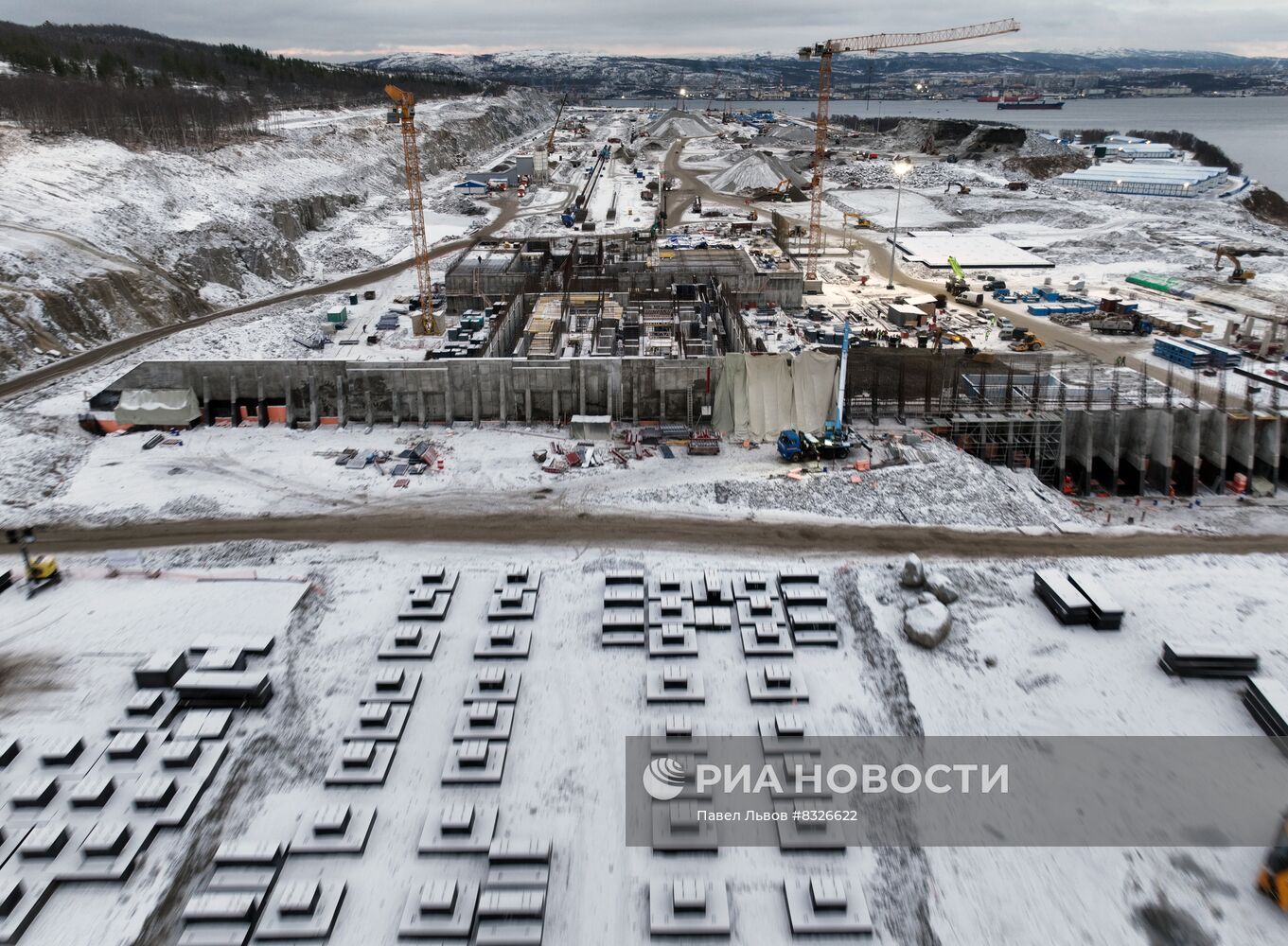 Строительство морского порта "Лавна" в Мурманской области
