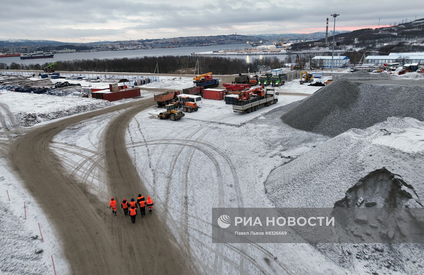 Строительство морского порта "Лавна" в Мурманской области