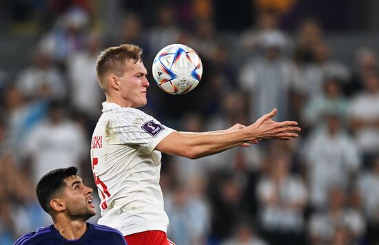 Футбол. ЧМ-2022. Матч Польша - Аргентина