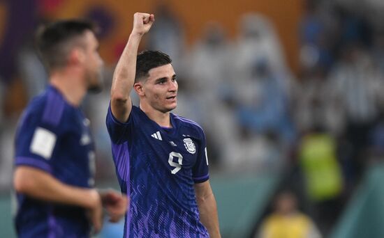 Футбол. ЧМ-2022. Матч Польша - Аргентина