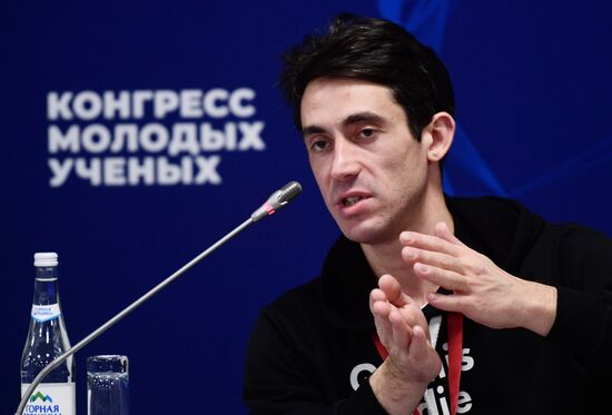 II КМУ-2022. Много шума из ничего: чего не стоит ждать от науки в ближайшее время?