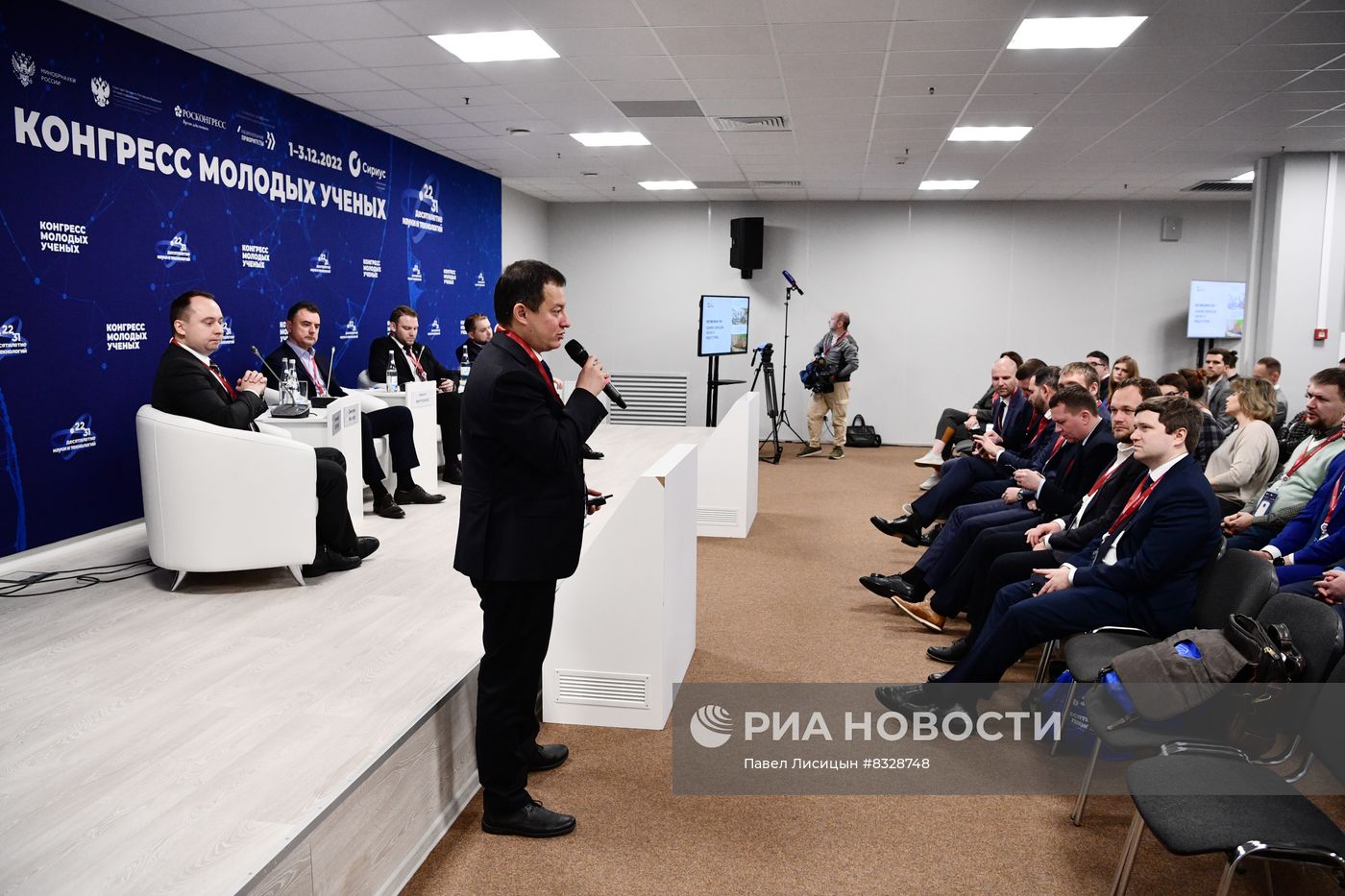 II КМУ-2022. Проекты сообщества ученых "Искра" – победителей трека "Наука" конкурса "Лидеры России" 