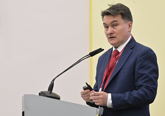 II КМУ-2022. Лекция. Культурно-историческая психология: цифровой трек, большие данные, виртуальная реальность