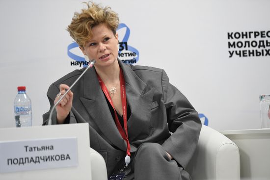 II КМУ-2022. Чем наука и искусство могут помочь друг другу?