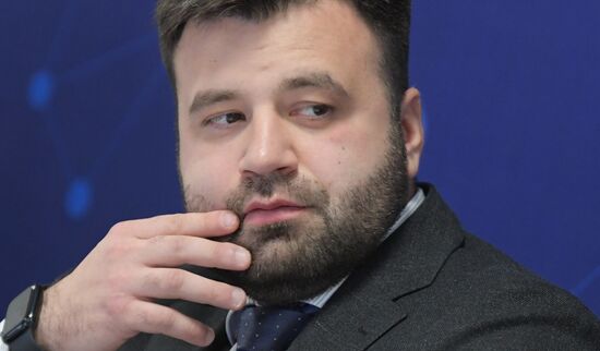 II КМУ-2022. Стратегическая сессия "Новые возможности научно-образовательной деятельности в медицинских и фармацевтических вузах"