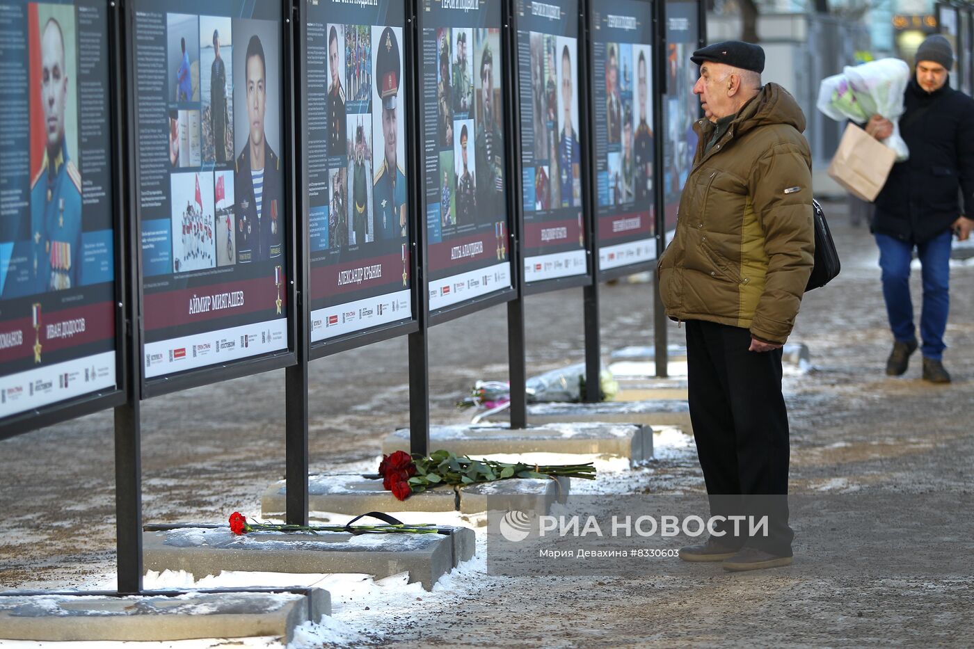 Выставка "Герои и подвиги" на Гоголевском бульваре в Москве