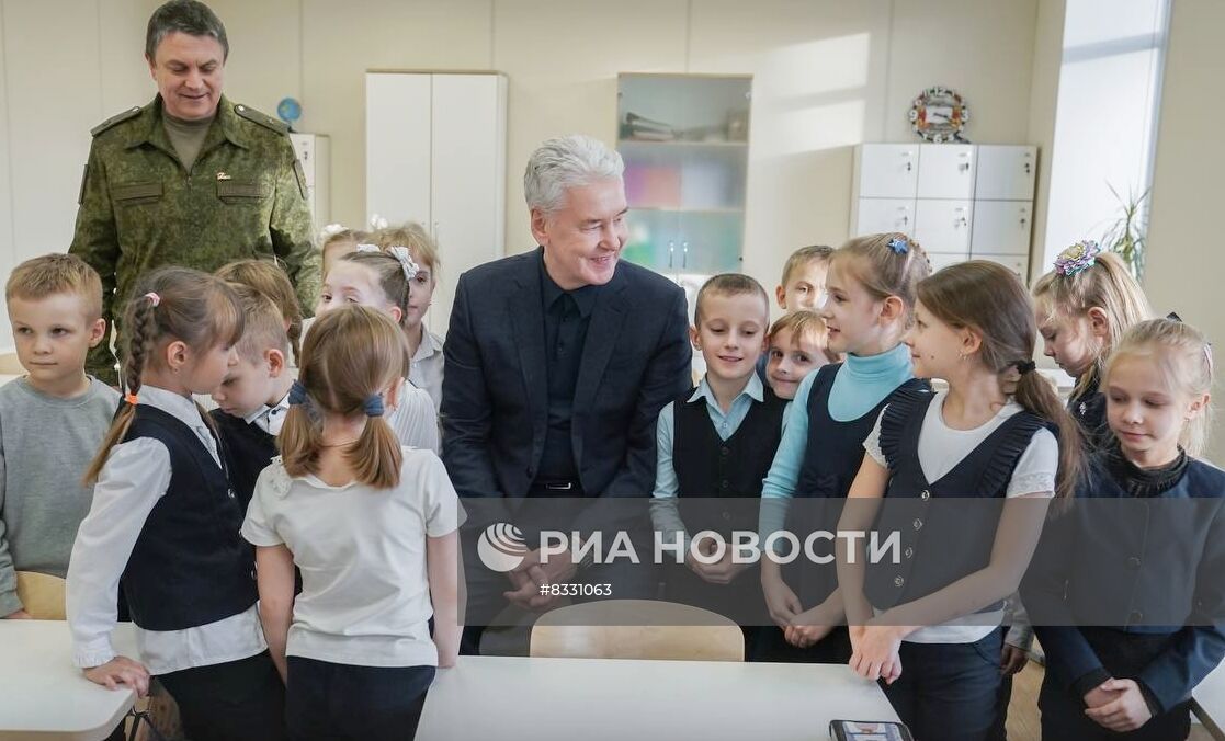 Мэр Москвы С. Собянин посетил ЛНР