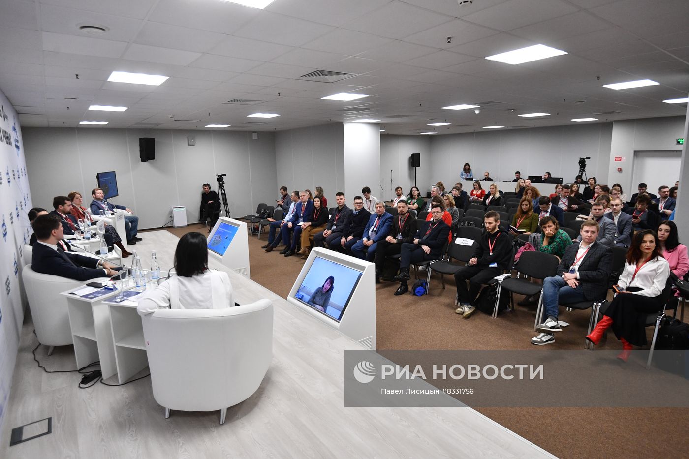 II КМУ-2022. Университет для самых маленьких: развитие и перспективы научных детских площадок