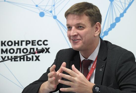 II КМУ-2022. Научные центры на постсоветском пространстве: исторический опыт кооперации и перспективы сотрудничества