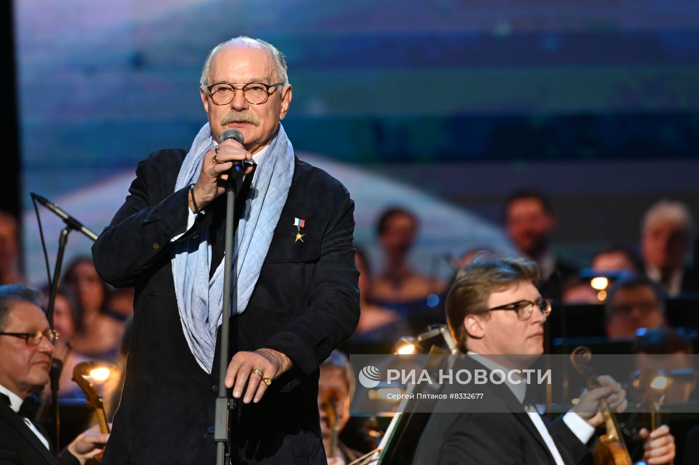 Юбилейный гала-концерт в честь 85-летия Э. Артемьева