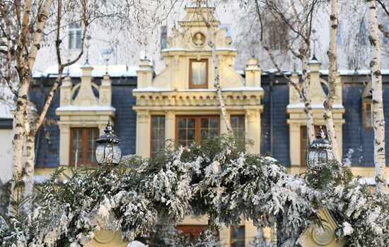 Предновогоднее украшение ресторана в Москве