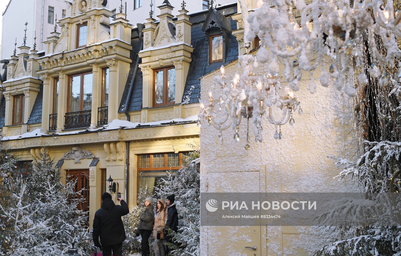 Предновогоднее украшение ресторана в Москве