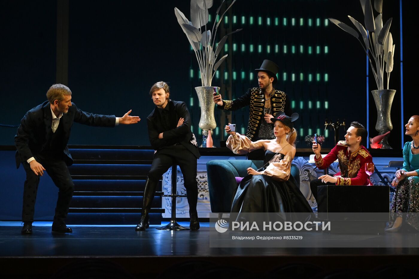Спектакль "Красавец мужчина" в Московском драматическом театре имени А. С. Пушкина