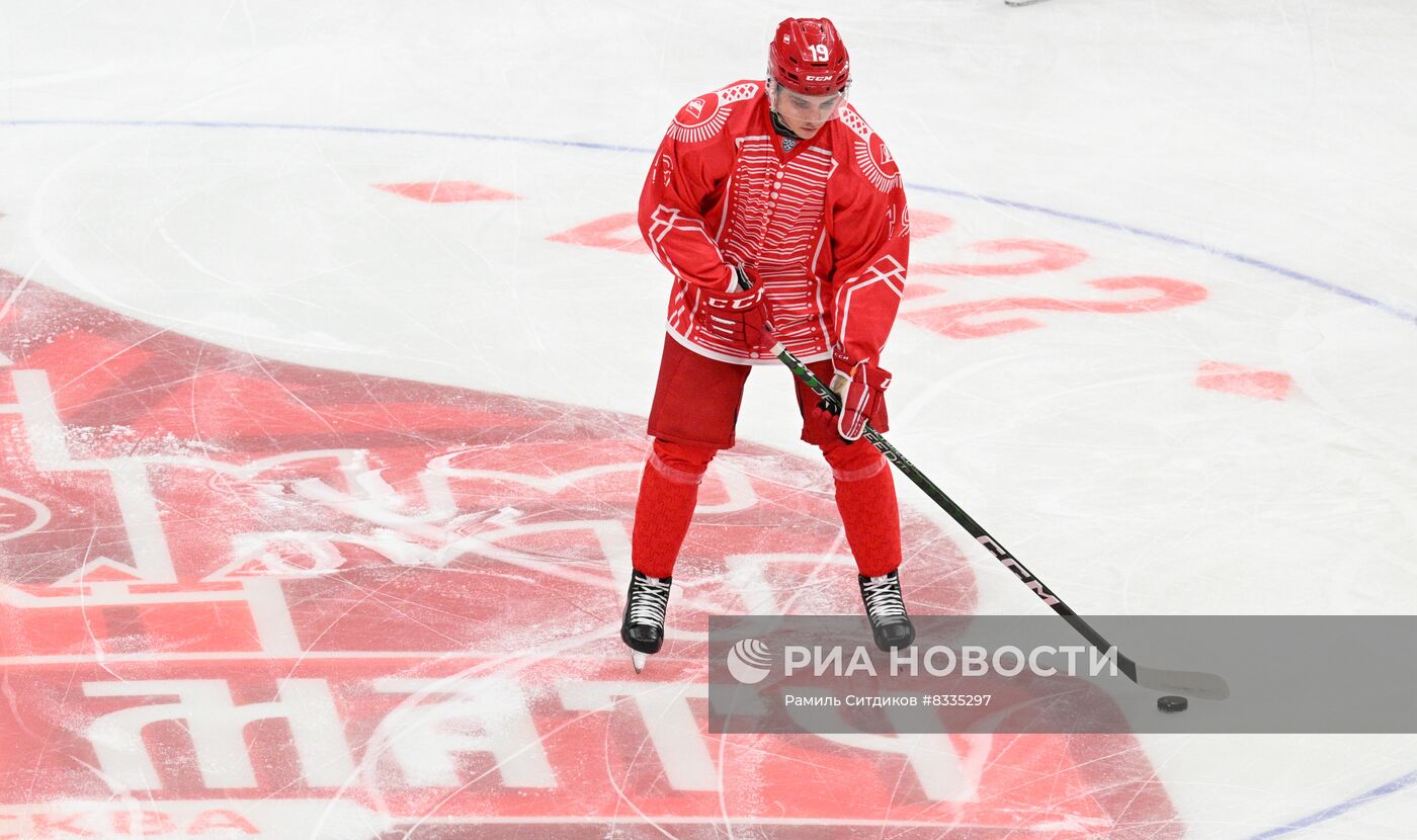 Хоккей. КХЛ. Матч "Спартак" - "Динамо" (Москва)