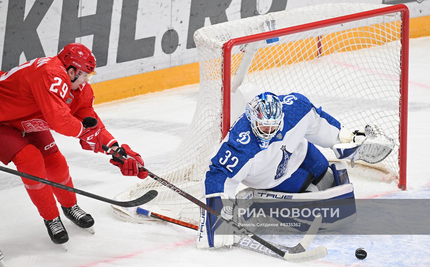 Хоккей. КХЛ. Матч "Спартак" - "Динамо" (Москва)