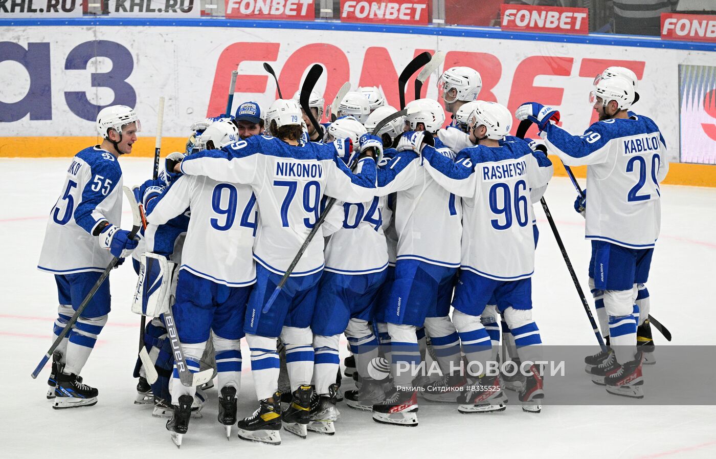 Хоккей. КХЛ. Матч "Спартак" - "Динамо" (Москва)