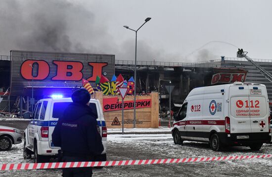 Пожар в ТЦ "Мега Химки"
