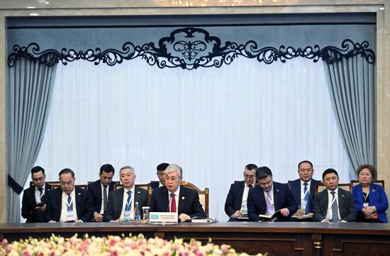 Президент РФ В. Путин принял участие в работе саммита ЕАЭС в Бишкеке 
