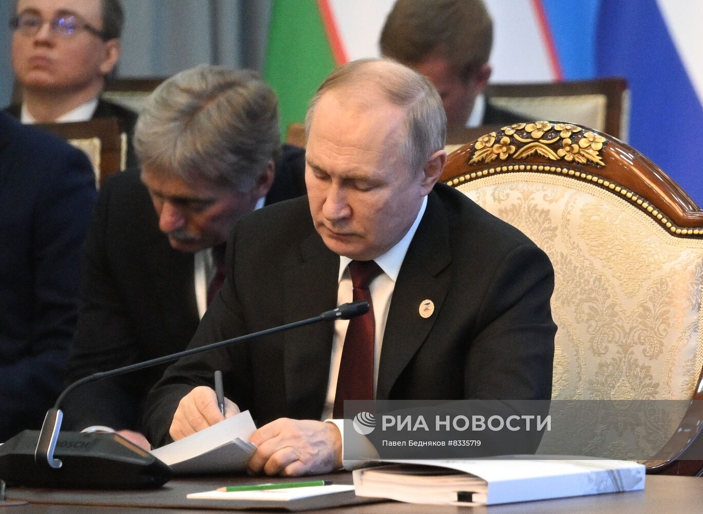 Президент РФ В. Путин принял участие в работе саммита ЕАЭС в Бишкеке