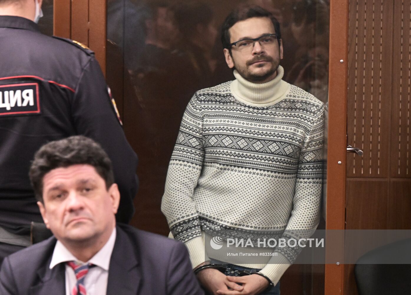 Оглашение приговора И. Яшину, обвиняемому в распространении фейков о ВС РФ