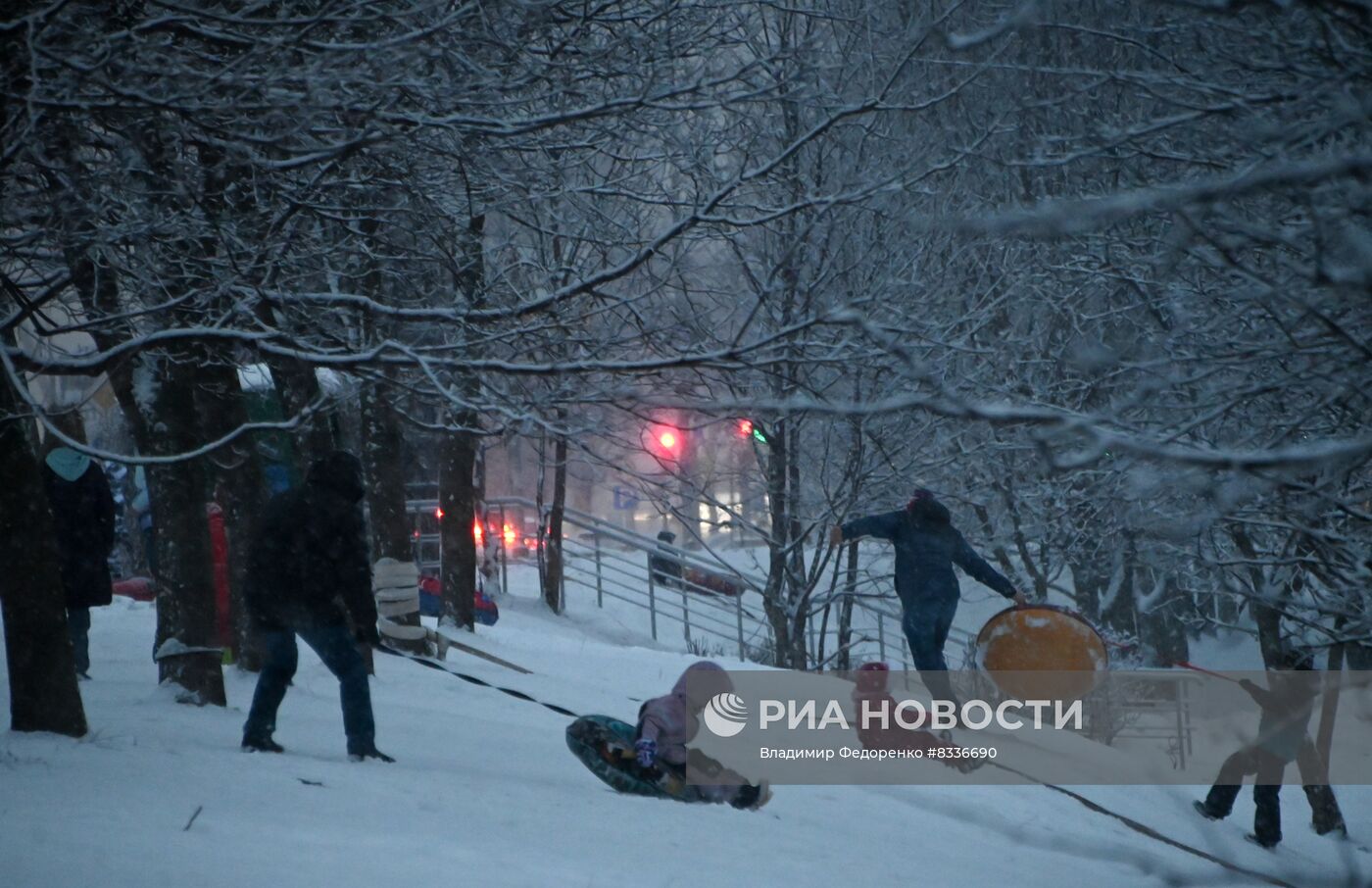 Снег в Москве