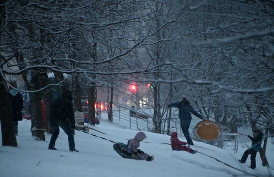 Снег в Москве