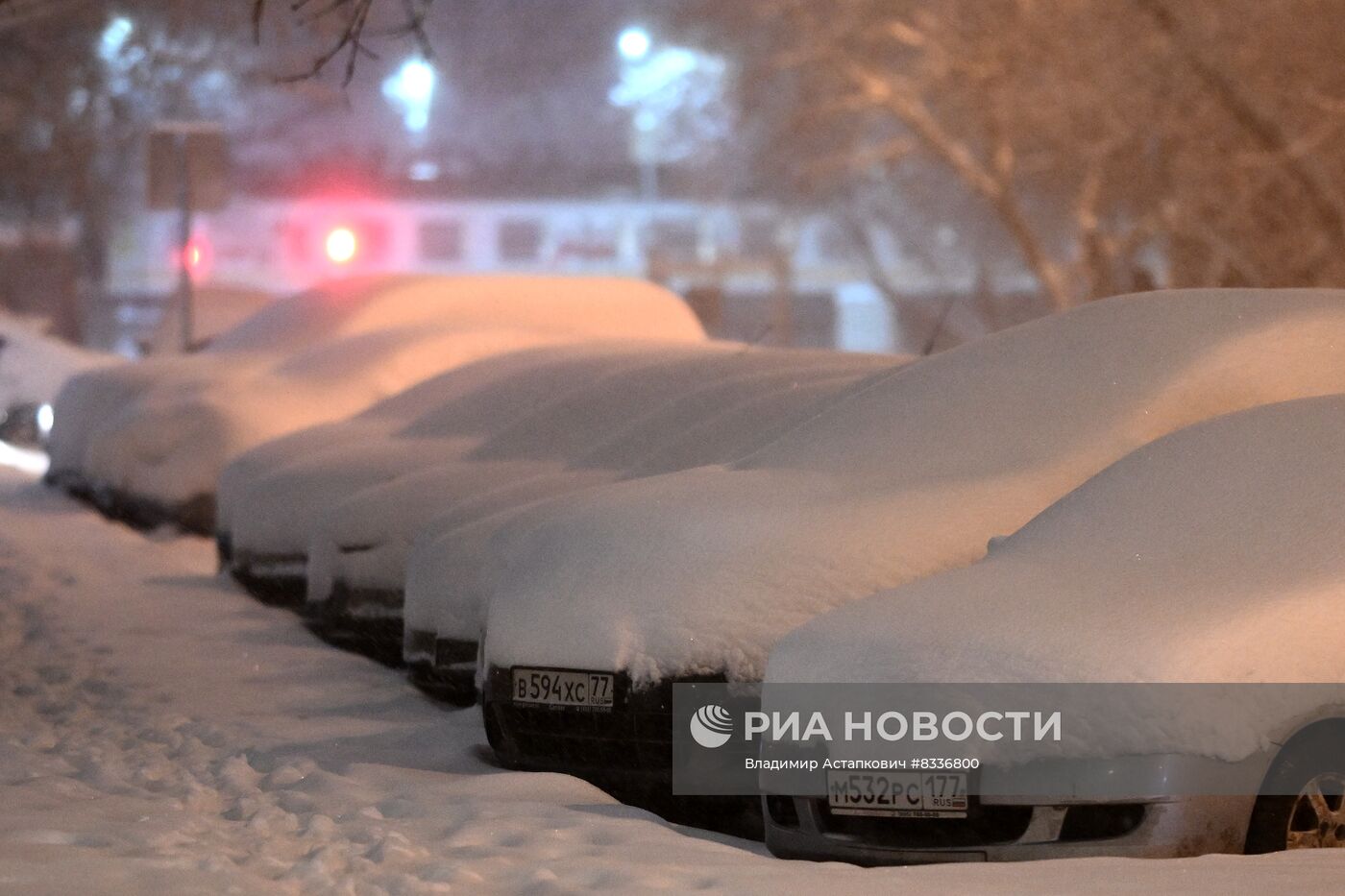 Снег в Москве