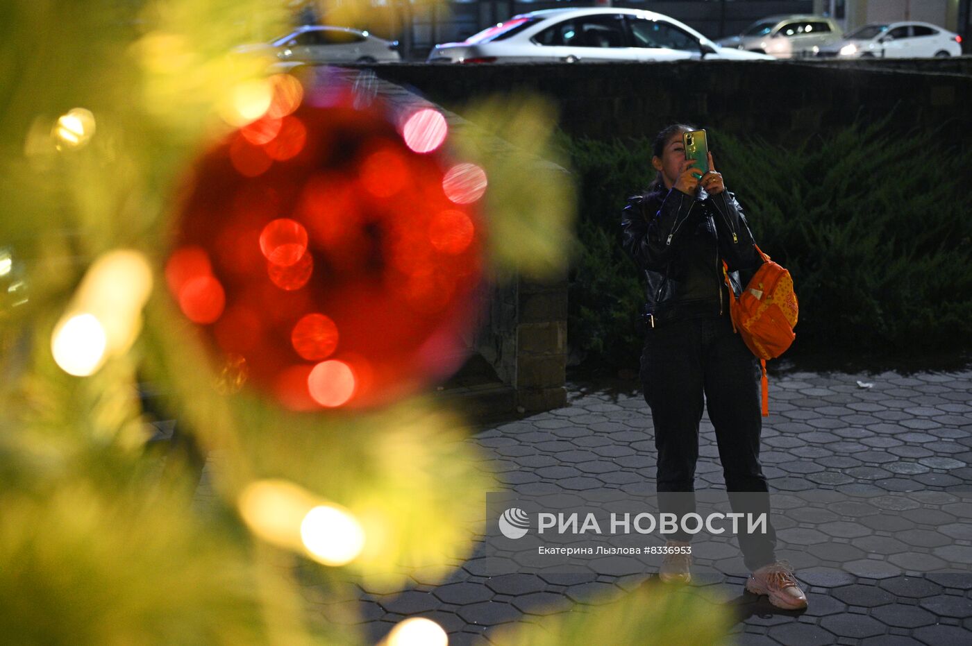 Подготовка к Новому году в Сочи