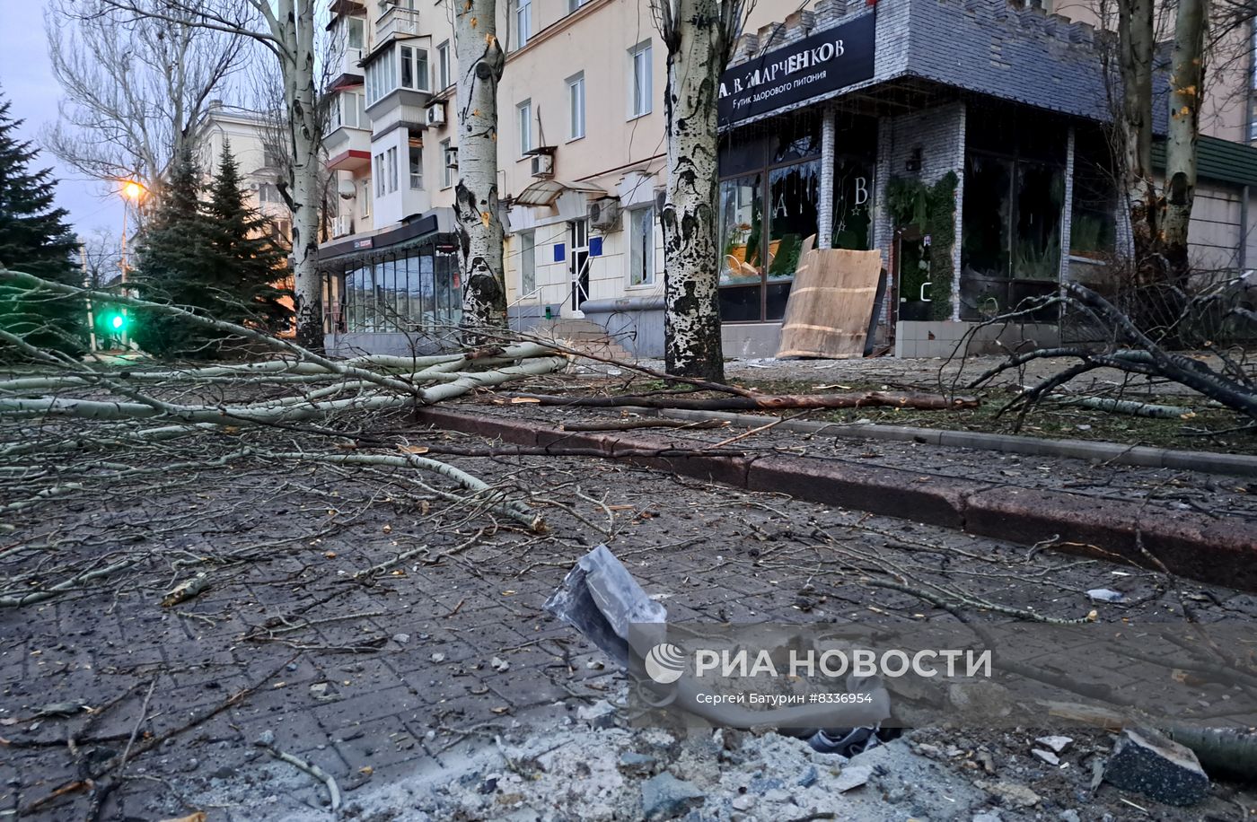 Несколько районов Донецка подверглись обстрелу